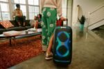 Enceinte sono DJ portable JBL PartyBox Stage 320 Noir – Image 2