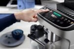 Expresso avec broyeur Delonghi Magnifica Evo ECAM310.80.SB 1450 W Argent et Noir – Image 4